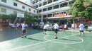 23 - školský dvor a  rovnošaty v Bangkoku